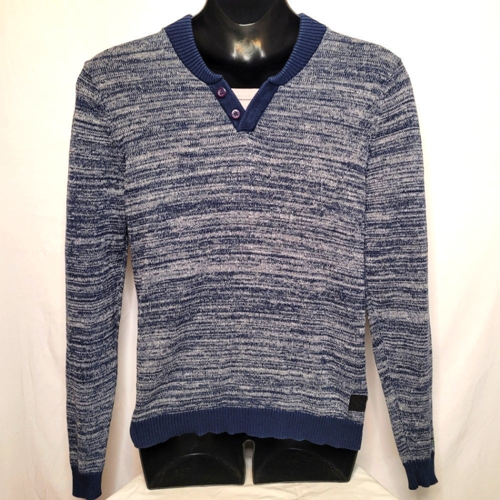 GUESS Blue Gray Marbled Long Sleeve V Neck Button Design Sweater
